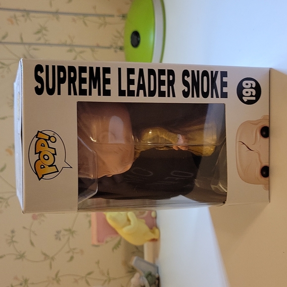 Supreme Leader Snoke Funko Pop - Picture 2 of 5